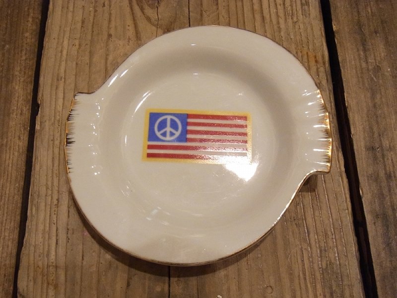 画像1: 【１９７０年代】ピースフラッグアシュトレイ (陶器灰皿/日本製)