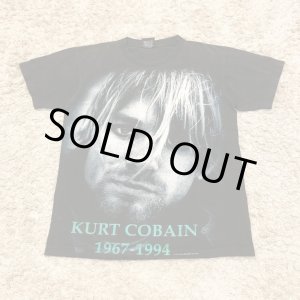 画像: 【１９９８年 カートコバーン・ニルヴァーナ/ ニルバーナ / ビンテージ バンド・追悼Tシャツ】" KURT COBAIN / NIRVANA "  ロックTシャツ (MEDIUMサイズ)