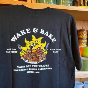 画像: 【 VANS / USA 】バンズ アメリカ企画・ロゴTシャツ " I LOVE WAFFLES " ブラック ２サイズ(M/L)