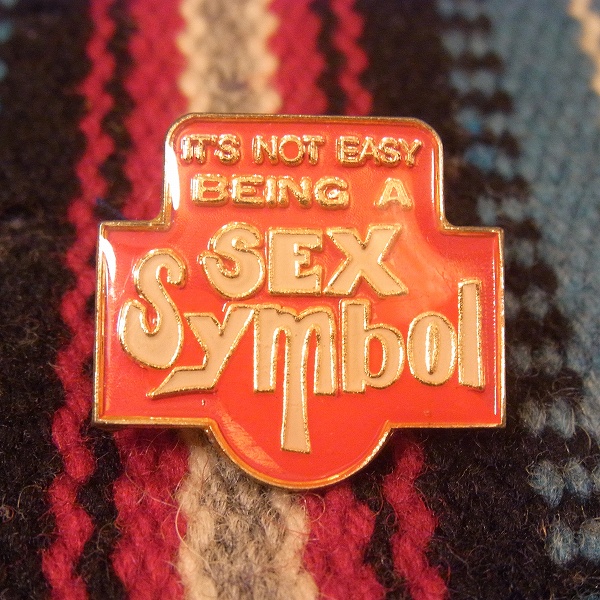 画像1: 【SEX SYMBOL】 1980'S ・ ビンテージ ピンバッチ 