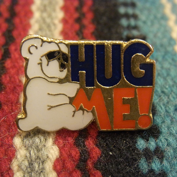 画像1: 【 HUG ME 】 1980-1990's ビンテージピンバッチ 　