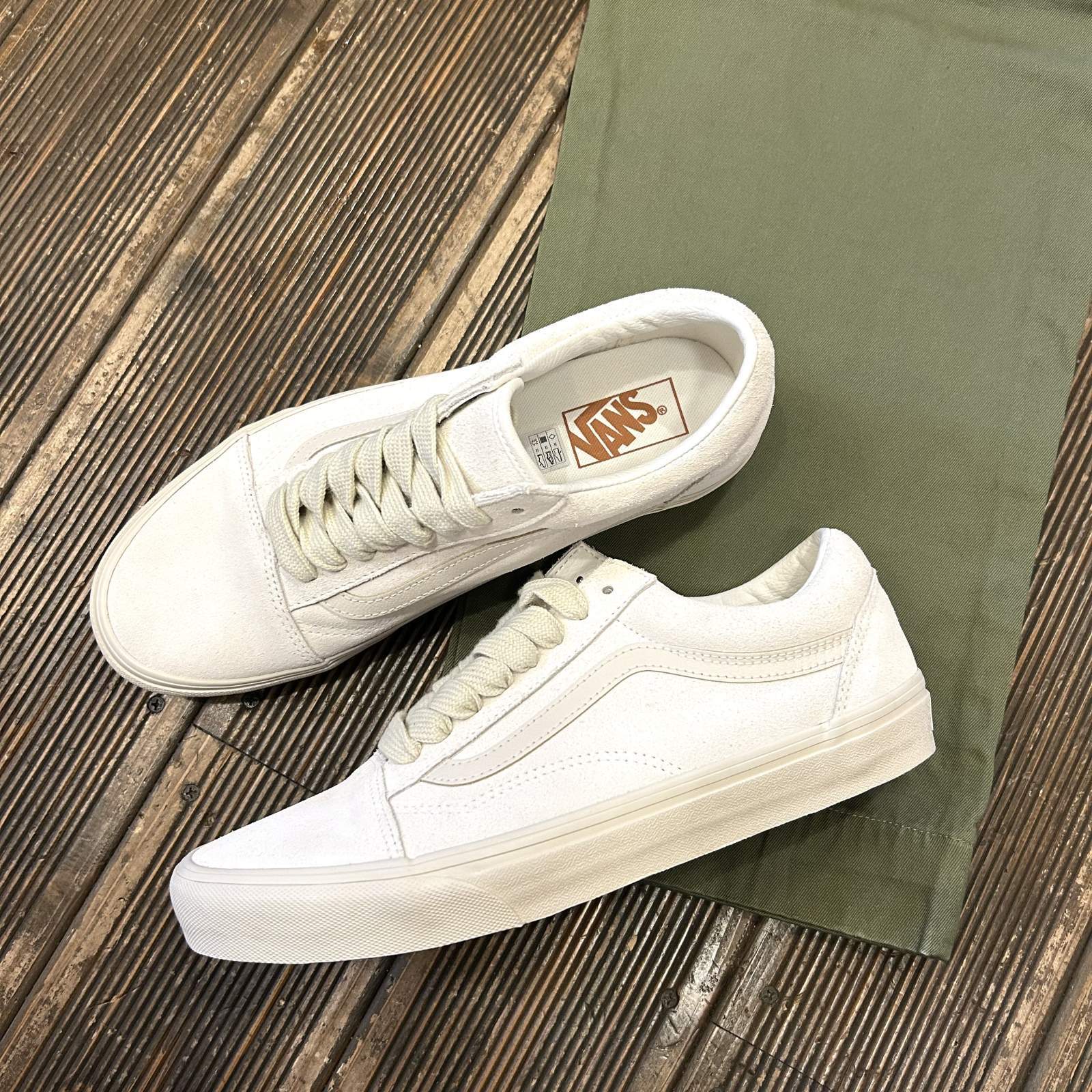 画像4: 【 VANS USA / OLD SKOOL 】バンズ・ アメリカ企画 / オールドスクール / マシュマロホワイト / スエード 4サイズ(26, 27, 28, 29)